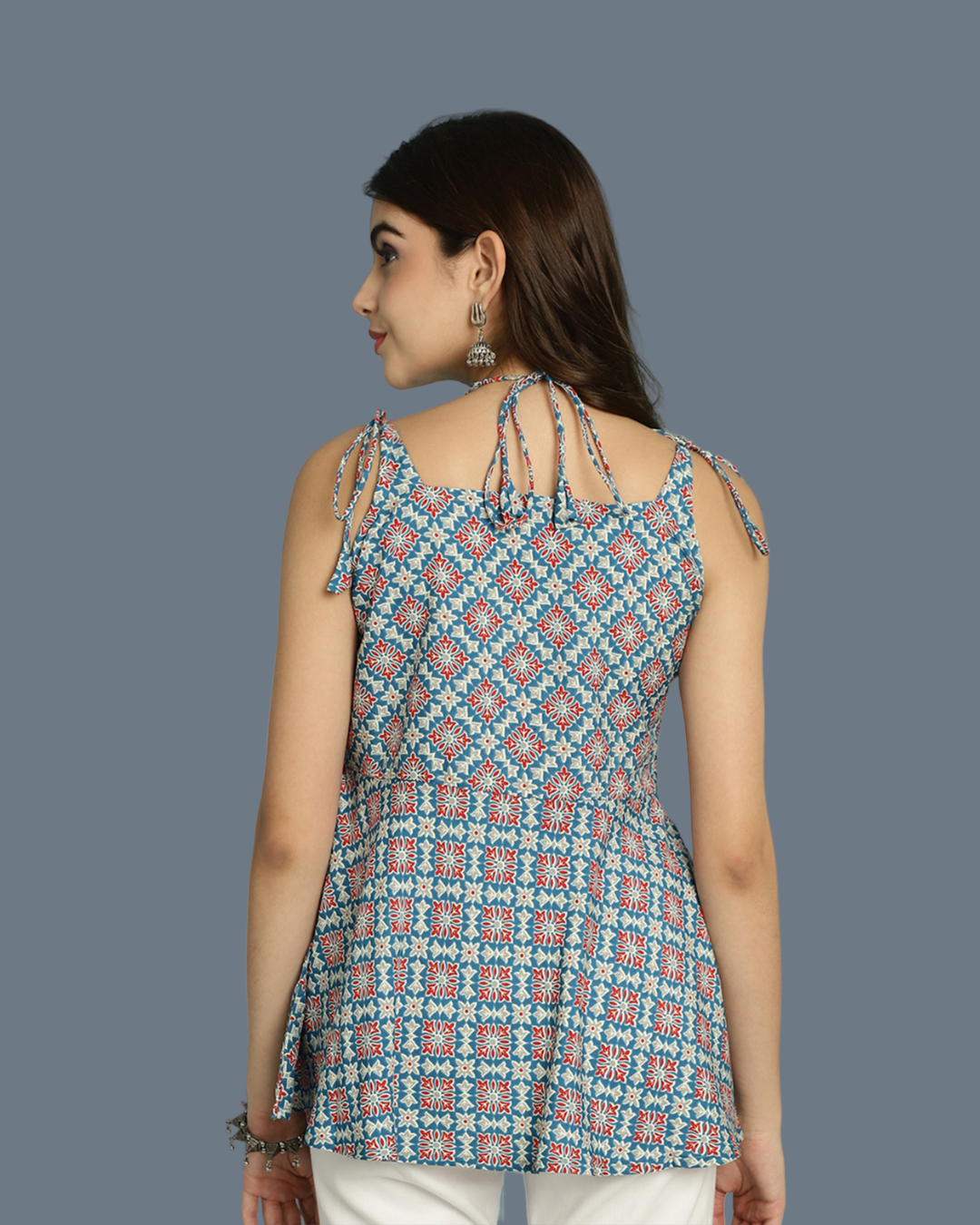 Chic Sleeveless Blue Top