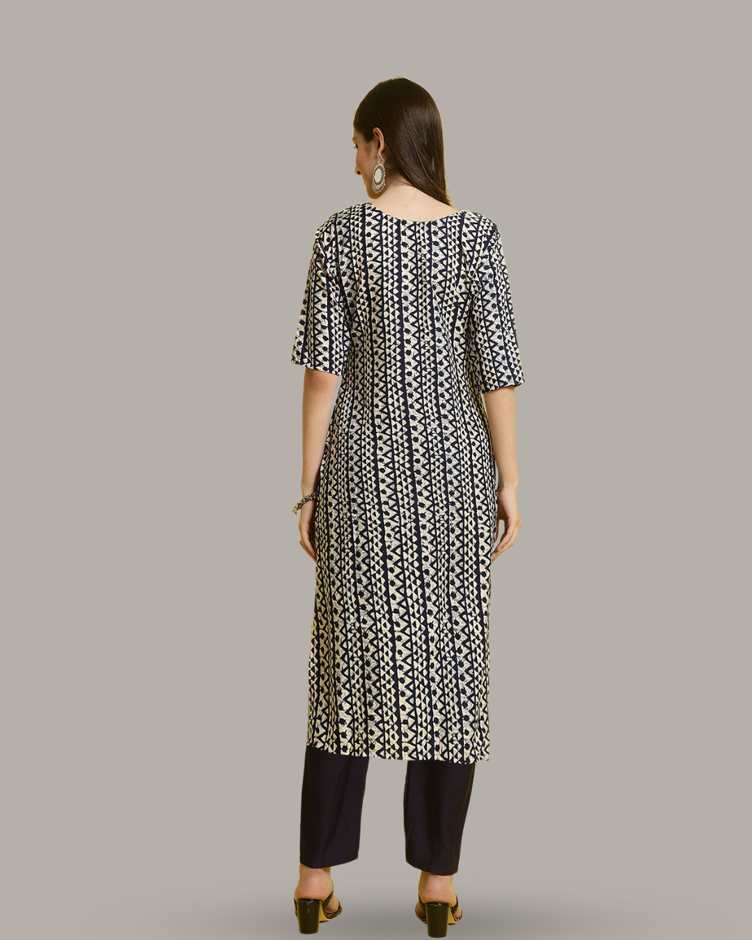 Smoky Blue Printed Kurta With Pant