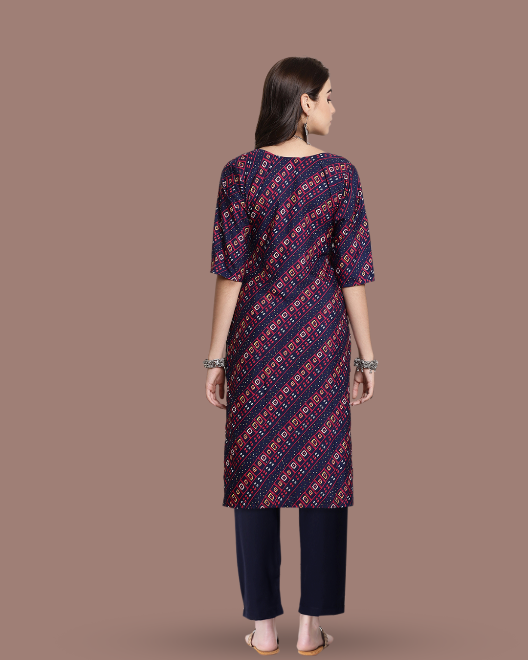 Classic Beauty Navy Blue Bandhani Kurta With Pant
