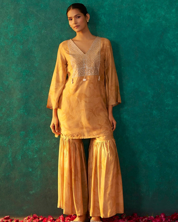 Golden Hour Grace – Set of 2