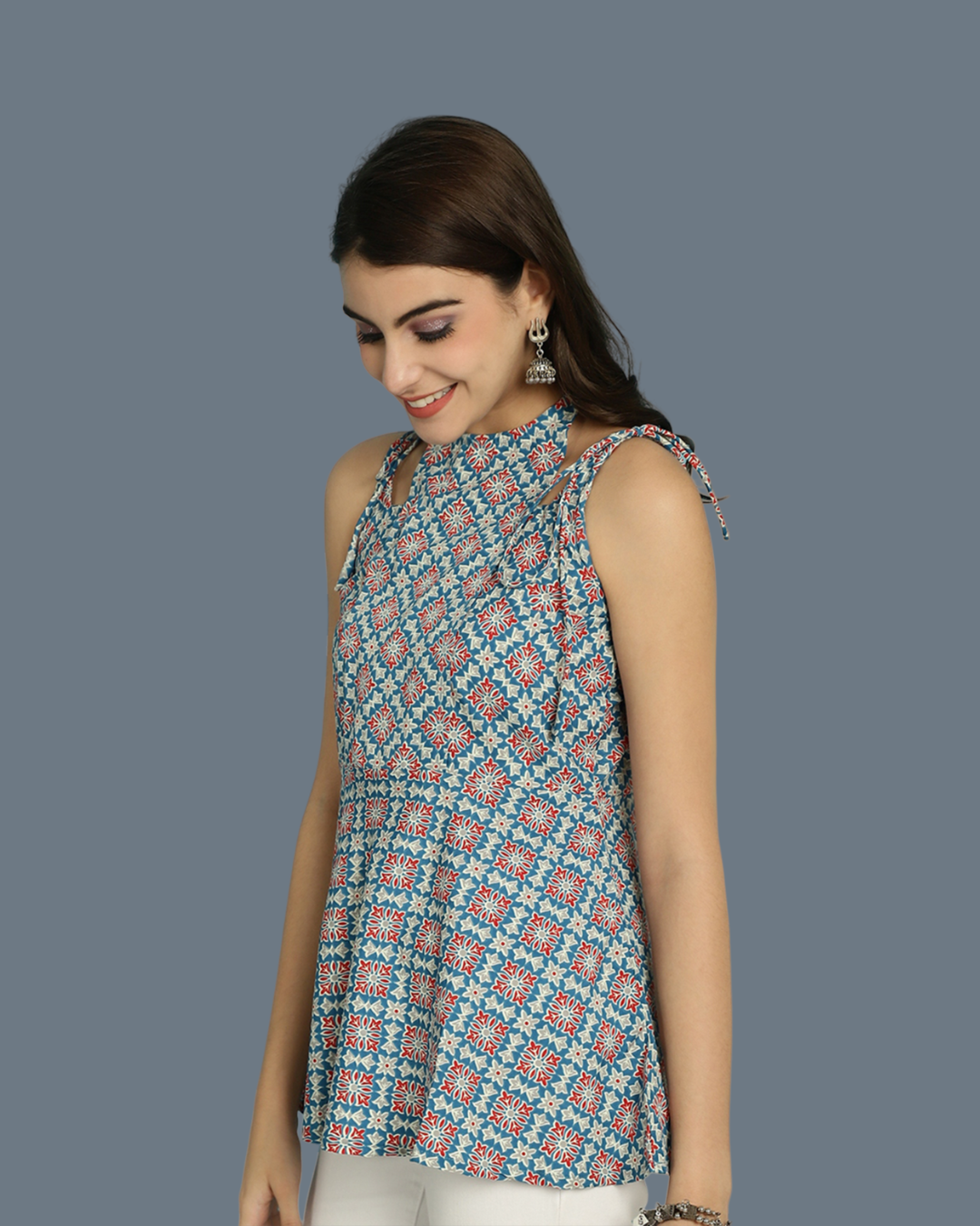 Chic Sleeveless Blue Top