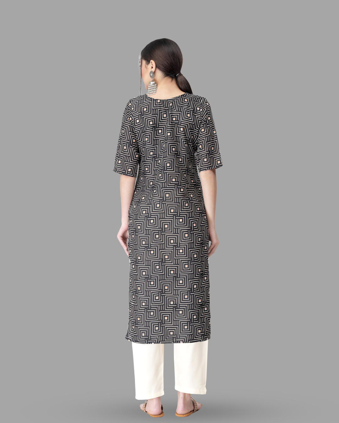 Pixel Perfect Printed Kurta With Pant