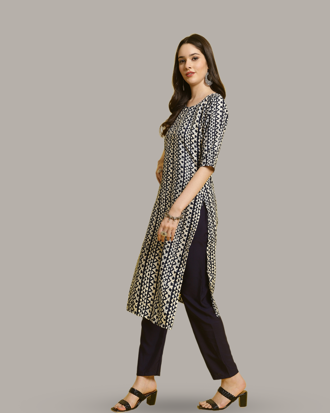 Smoky Blue Printed Kurta With Pant