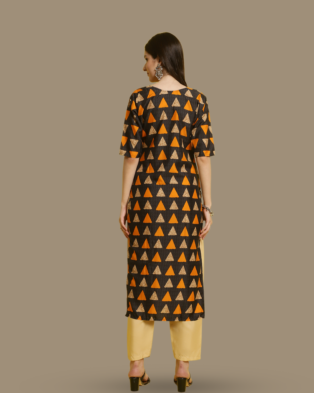 Triangular Charm Black Kurta With Pant